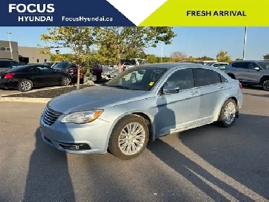 2013 Chrysler 200 Limited Image# 1