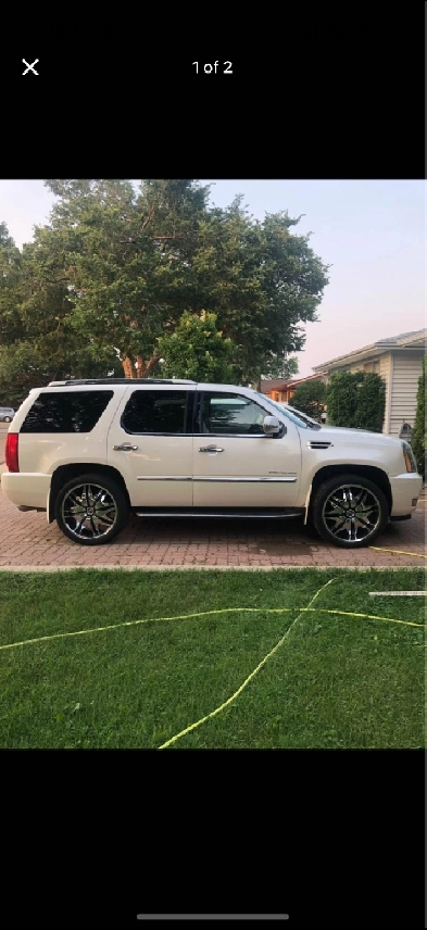 2012 Cadillac Escalade Image# 1