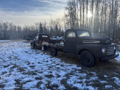 1948 fords/1 runs/flathead v8.5000$OBO. Image# 1