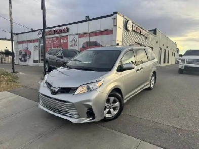 2019 Toyota Sienna L Image# 1