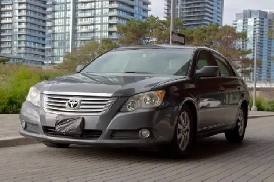 Fully loaded Toyota Avalon XLS 2008 Image# 1