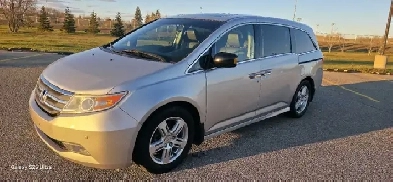 2011 honda odyssey touring elite Image# 1