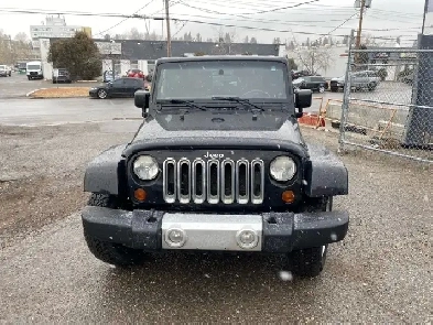 2011 Jeep Wrangler Sahara /  Leather Package / AB/ACTIVE/ CLEAN Image# 1