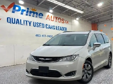 2017 Chrysler Pacifica Platinum Hybrid 8 Seater Luxury. 1 Owner Image# 1