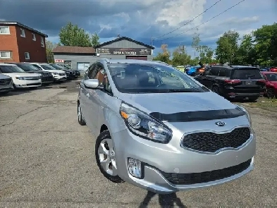 2015 KIA Rondo FX Image# 1