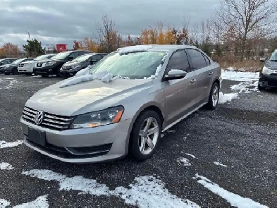 2012 Volkswagen Passat 4dr Sdn 2.5L Man Trendline BLUETOOTH AUD Image# 1