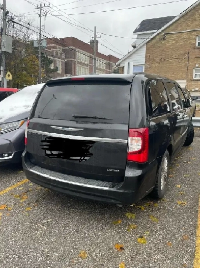 2015 Chrysler Town & Country Limited Edition Image# 1