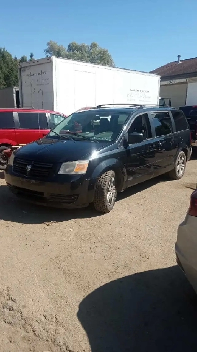 2010 Dodge caravan Image# 1