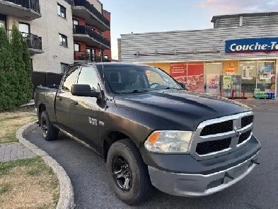 2018 RAM 1500 QUADCAB 4x4 Hemi 6’4