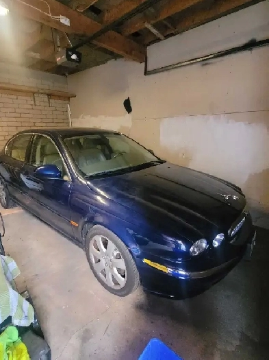 2004 Jaguar x type Image# 1