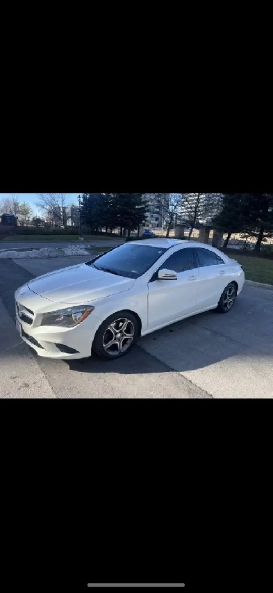 2015 Mercedes-Benz CLA250 2nd owner Mint condition Image# 1