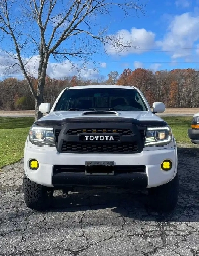 2009 Toyota tacoma double cab Image# 1