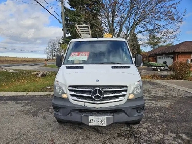 Mercedes Sprinter 2500 Image# 1