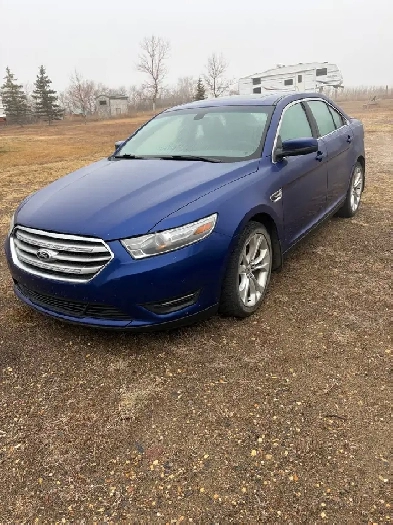2013 Taurus SLE AWD Image# 1