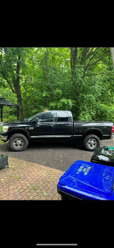 2009 Dodge Ram 3500 with plow Image# 1