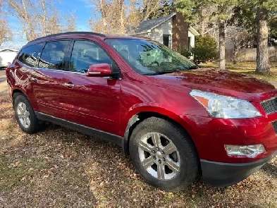 One owner, low mileage, active status SUV Image# 1