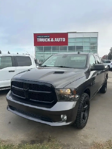 2022 Ram 1500 Classic Night Edition Hemi Image# 1