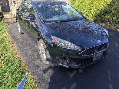 2015 Ford Focus SE, Black, 113,700 km $5,800 FIRM Image# 1