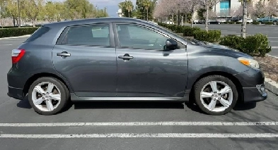 2014 Toyota Matrix S Hatchback Image# 1