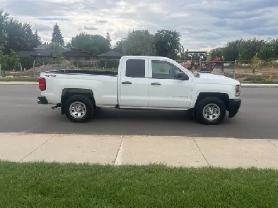 2019 Chevrolet Silverado 1500 4x4 Image# 1