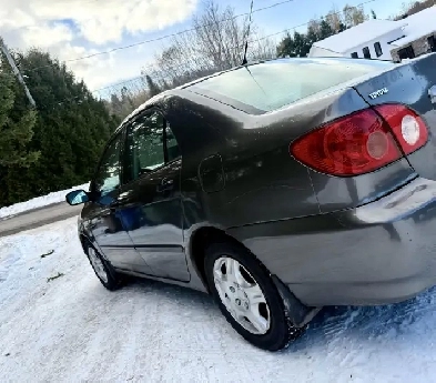 TOYOTA COROLLA MINT ! BAS MILLAGE 123000KM Image# 1
