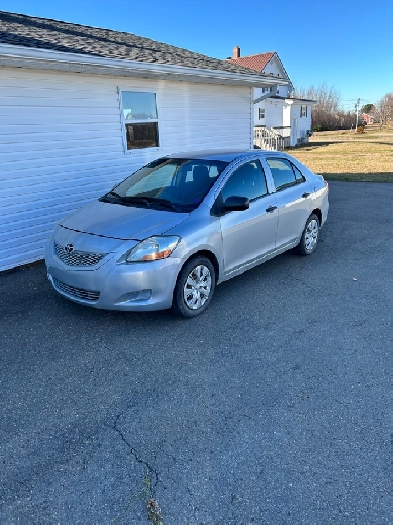 2009 Toyota Yaris Image# 1