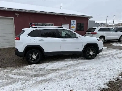 2015 Jeep Cherokee North 4WD 3.2L V6 Image# 1
