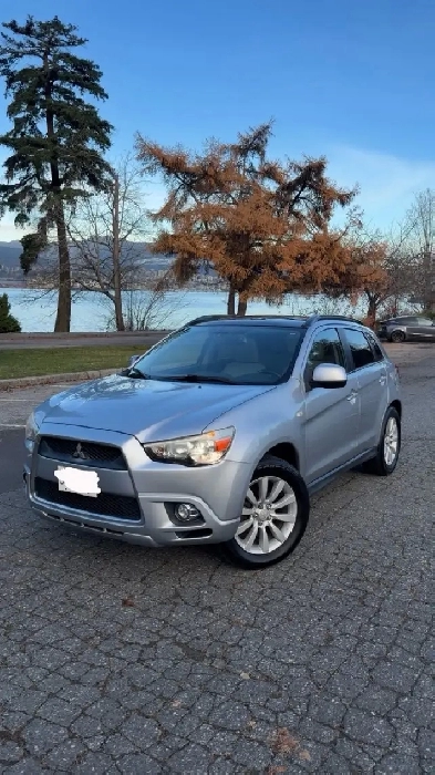 2012 Mitsubishi RVR gt Image# 1