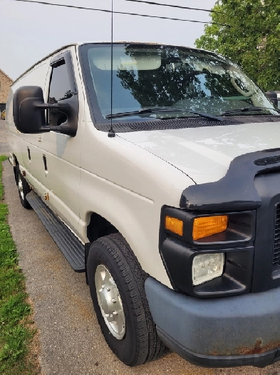 2012 Ford E-250 for sale Image# 1