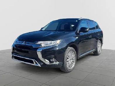 2020 Mitsubishi Outlander Plug-In Hybrid LE LE | Reduced | Su... Image# 1