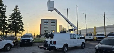 2013 Ford E 350 Bucket truck ,extended cargo vam  ,dump truck Image# 1