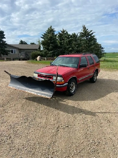 2001 Chevy Blazer Image# 1