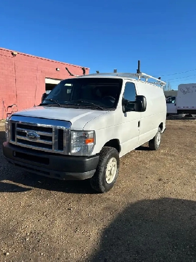 2013 Ford E250 Cargo Van Low km Image# 1