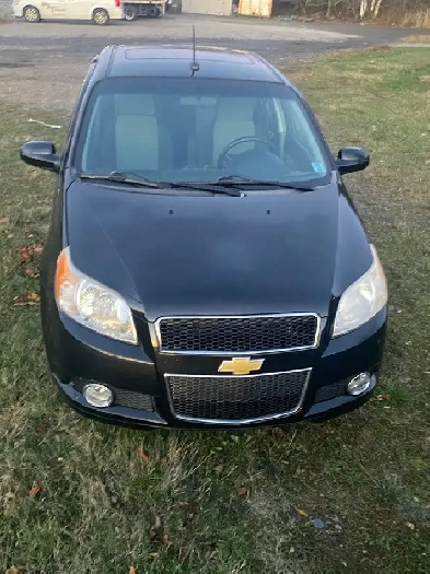 2010 chev aveo Image# 1
