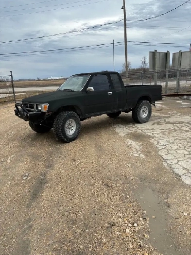 1995 Toyota bush truck 4x4 better a side by side Image# 1