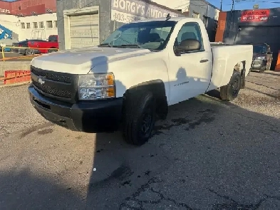 2011 Chevrolet Silverado 1500 WT/4WD Reg Cab 119.0 WT - CLEAN HI Image# 1