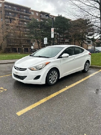 2013 Hyundai Elantra GLS Image# 1