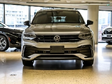 2023 Volkswagen Tiguan Comfortline R-Line Black Edition Image# 1