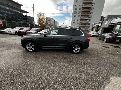 2017 Volvo XC90 AWD 5dr T5 Momentum 7-Passenger Image# 1