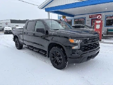 2023 Chevrolet Silverado 1500 Custom Crew Cab
