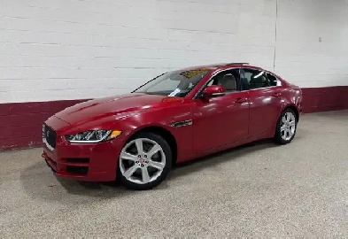2018 Jaguar XE 25t AWD Prestige ONLY 38,407KM - BLUETOOTH - NA Image# 1