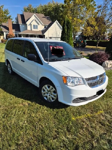 Dodge Caravan Image# 1