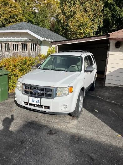 Ford Escape Hybrid Image# 1