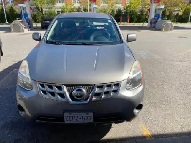 2012 Nissan Rouge S, 4 door, for Sale $4000 Image# 1