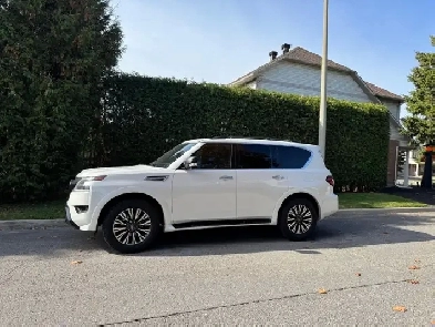 2023 Nissan armada midnight edition Image# 1