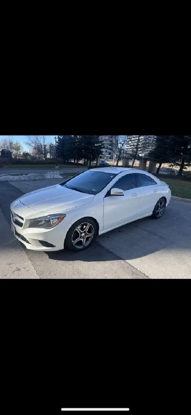 2015 Mercedes-Benz CLA250 2nd owner Mint condition Image# 1