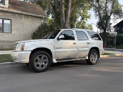 2004 Cadillac Escalade Image# 1