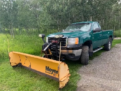 2011 GMC Sierra 3500 4x4 with Plow Image# 1