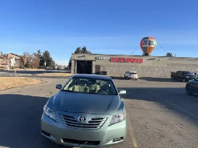 2009 Toyota Camry Se Image# 1