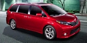2016 Toyota Sienna SE Image# 1
